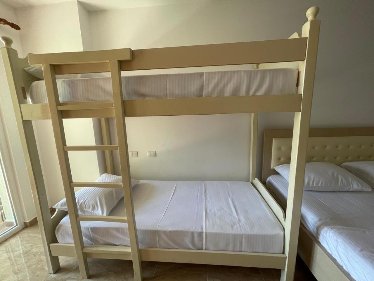 Shëngjin Low Cost Banesa Kosovare מראה חיצוני תמונה